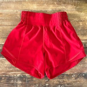Lululemon Hotty Hot shorts size 0